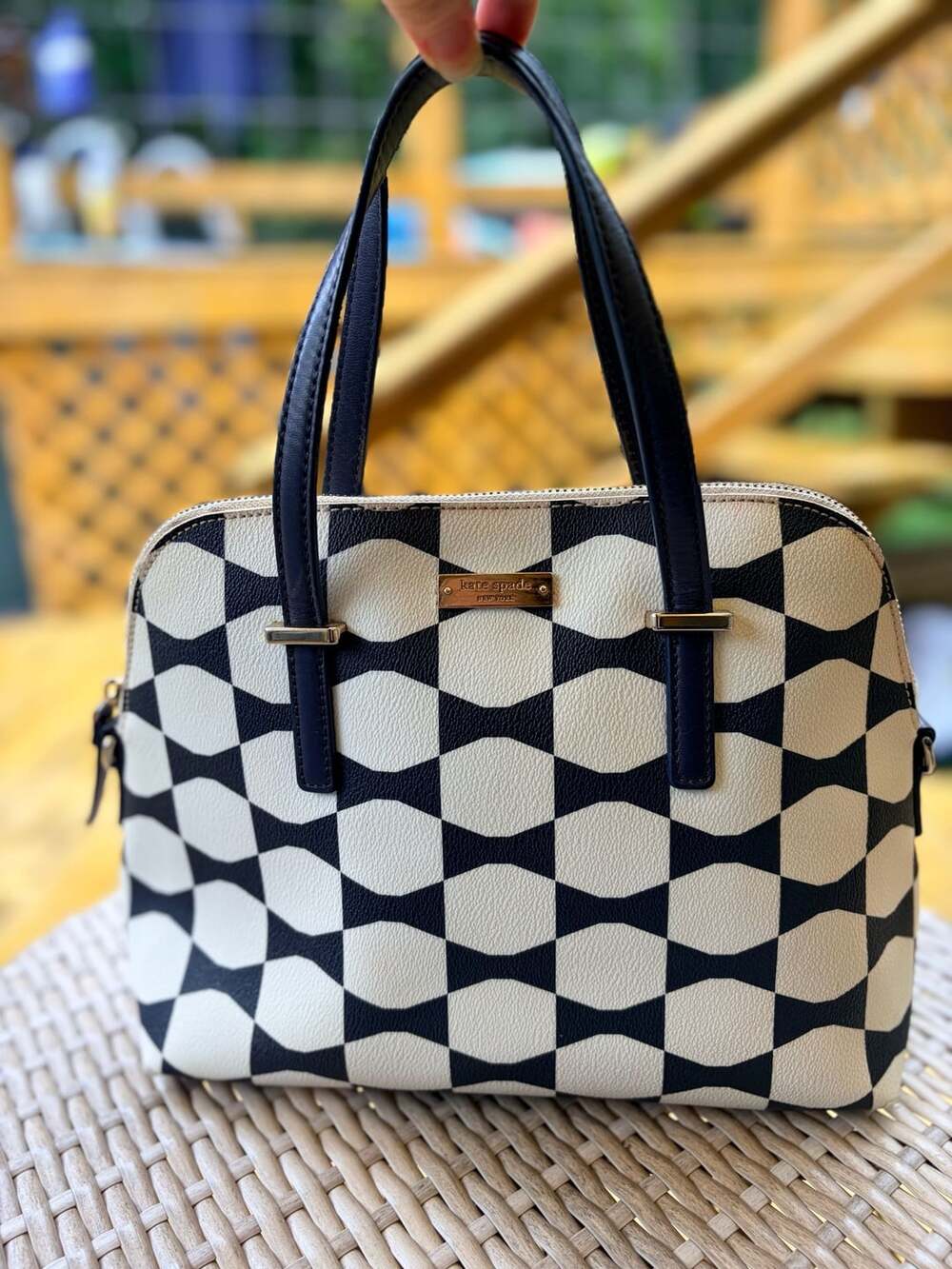 Kate Spade New York Bow Tile Maise Satchel Handbag Navy and White